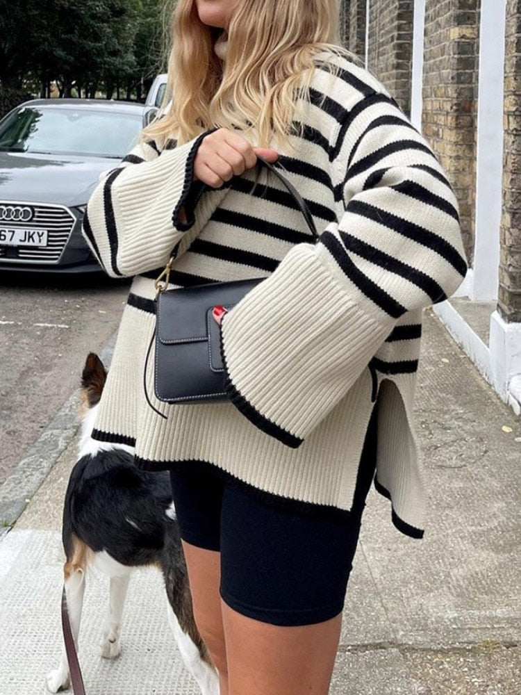 Sanielle – Effortless Striped Sweater